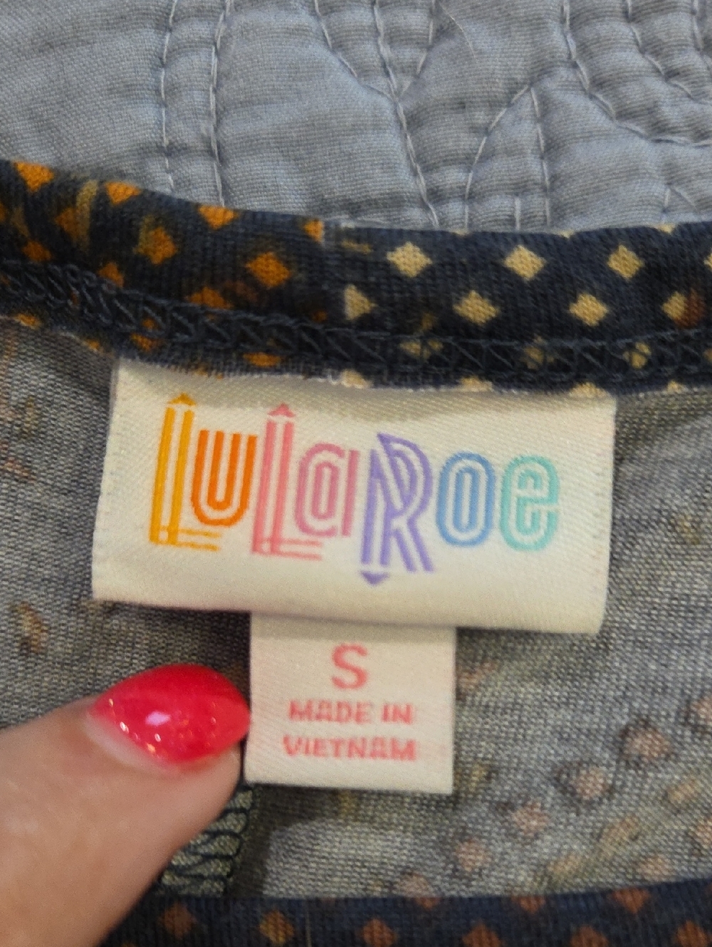 LuLaRoe Mini Dress in Navy, Mustard, Beige Geometric Print Size S! - Picture 2 of 8